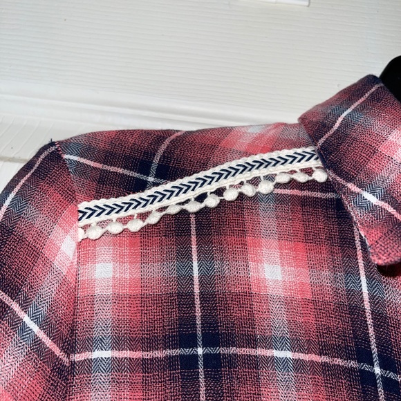 Junior’s long-sleeved button-down top - Picture 3 of 4